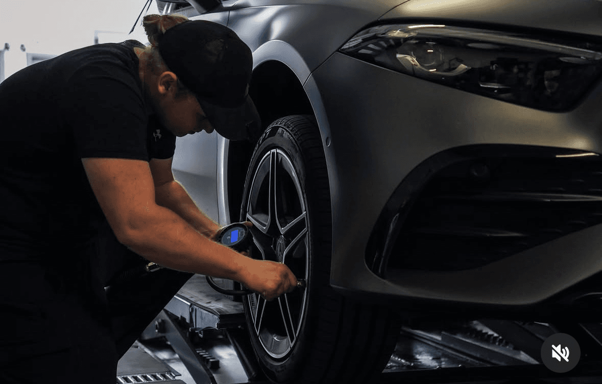 Umatex Garage mechanic working on Mercedes